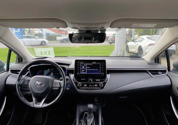 Toyota Corolla cena 98500 przebieg: 117380, rok produkcji 2019 z Bochnia małe 352